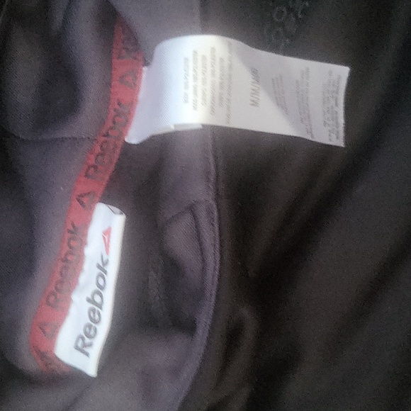 #2 reebok kids hoodies - Picture 3 of 8